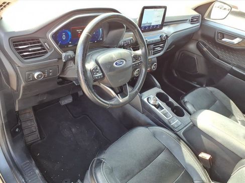 Used 2020 Ford Escape Titanium image 12