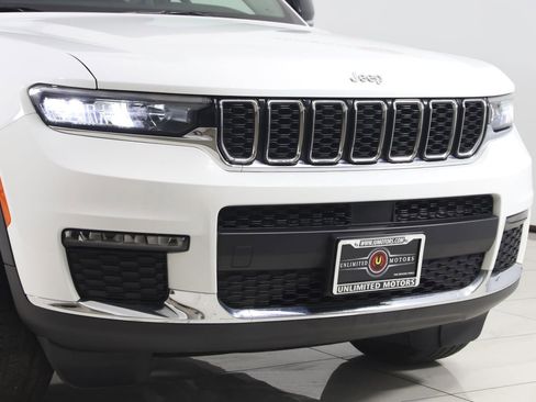 Used 2023 Jeep Grand Cherokee L Limited AWD/4WD image 41