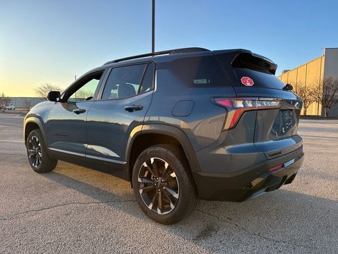 New 2026 Chevrolet Equinox RS w/ LPO, Floor Liner Package image 4