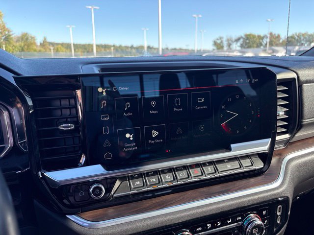 Used 2022 GMC Sierra 1500 SLT w/ SLT Premium Plus Package AWD/4WD image 25