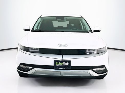 Used 2024 Hyundai Ioniq 5 SEL AWD/4WD image 2