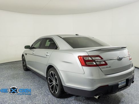 Used 2019 Ford Taurus SHO image 5
