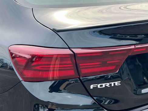 Used 2023 Kia Forte GT-Line image 10