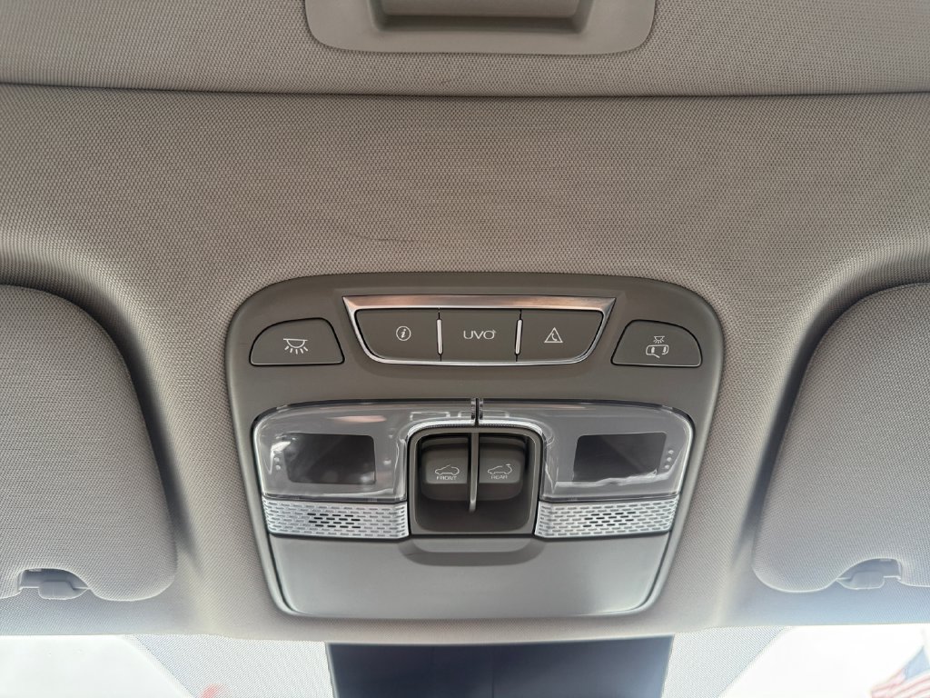 Used 2022 Kia Telluride SX w/ Nightfall Edition Package AWD/4WD image 19