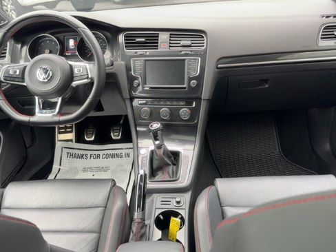 Used 2017 Volkswagen GTI SE FWD image 14