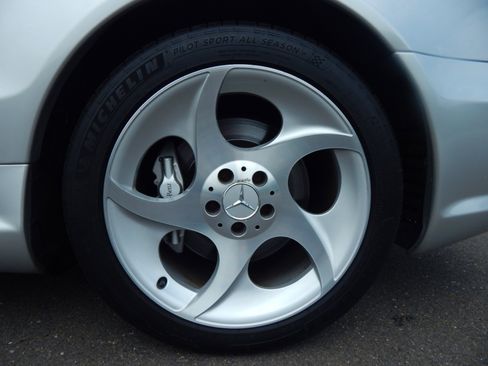 Used 2005 Mercedes-Benz SL 600 w/ AMG Sport Pkg image 45