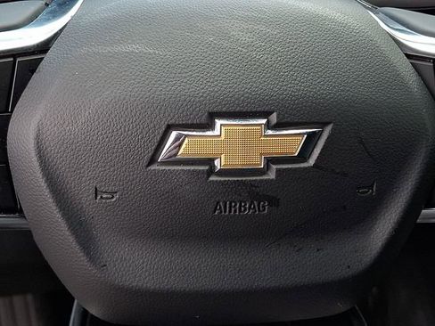 Used 2025 Chevrolet Equinox LT FWD image 30