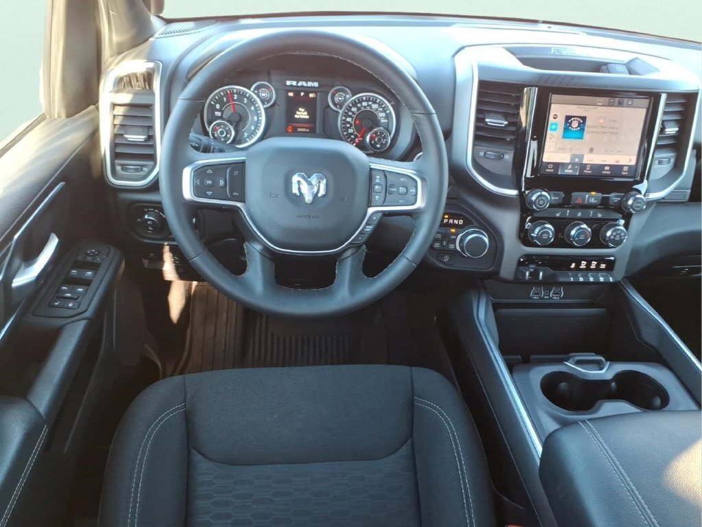 Used 2025 RAM 1500 Big Horn AWD/4WD image 17