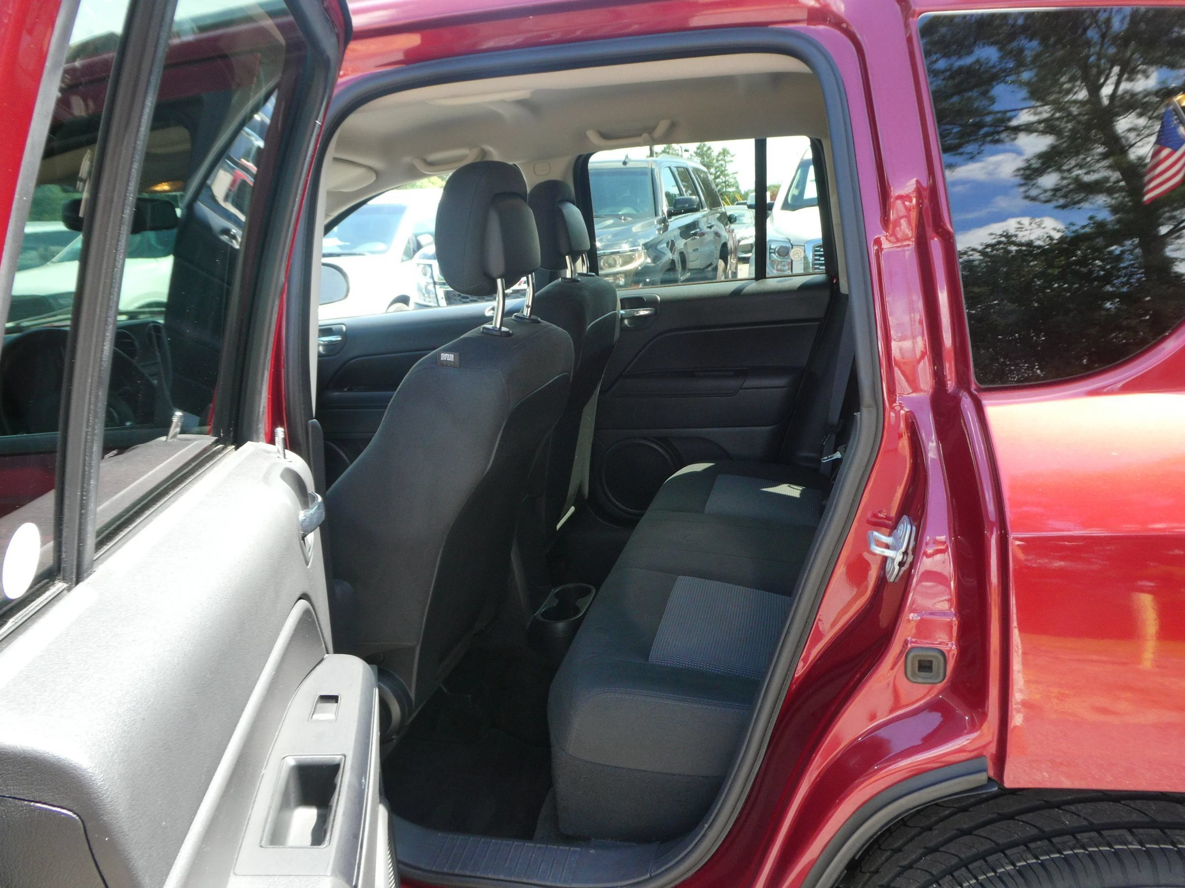 Used 2015 Jeep Compass Sport w/ Power Value Group FWD image 26