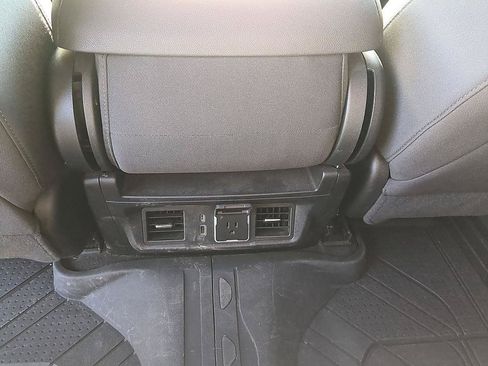 Used 2023 Chevrolet Silverado 1500 LT AWD/4WD image 30