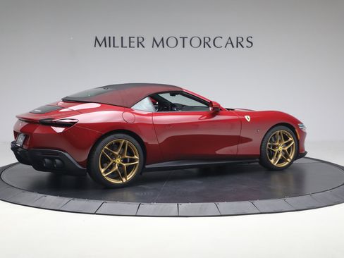 Certified 2025 Ferrari Roma Spider RWD image 32