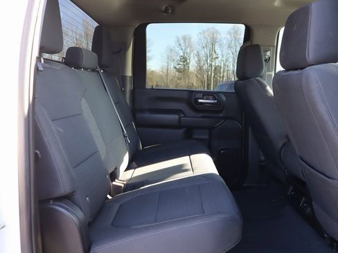 Used 2023 Chevrolet Silverado 2500 LT image 39