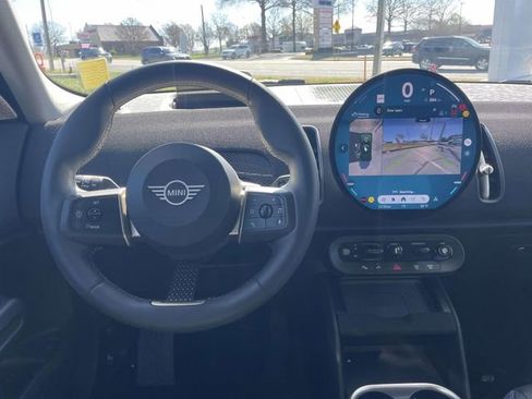 Used 2025 MINI Cooper Countryman S w/ Comfort Package Max image 11