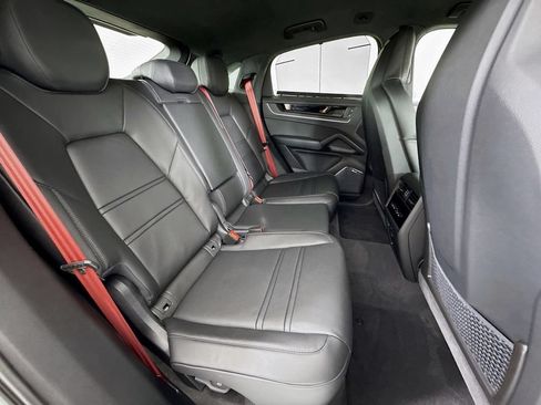 Certified 2026 Porsche Cayenne Turbo GT AWD/4WD image 30