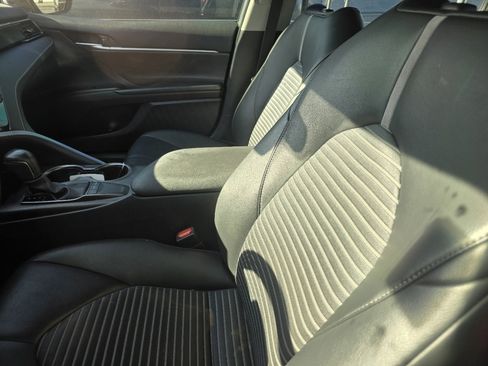 Used 2023 Toyota Camry SE image 21