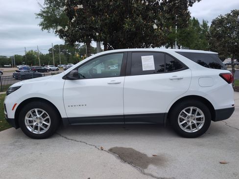 Used 2022 Chevrolet Equinox LS w/ LS Convenience Package FWD image 7