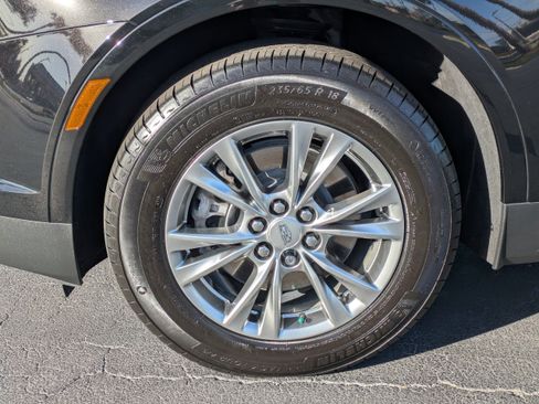 Certified 2023 Cadillac XT5 Premium Luxury w/ LPO, Floor Liner Package image 10