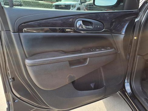 Used 2017 Buick Enclave Leather image 20