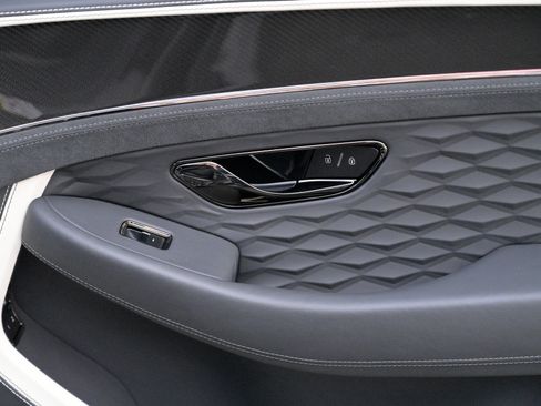 Used 2025 Bentley Continental GT Speed image 45