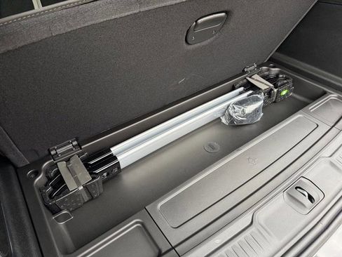 Used 2025 Jeep Wagoneer 4WD w/ Premium Group I image 21