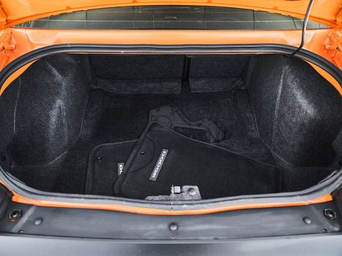 Used 2014 Dodge Challenger R/T RWD image 11