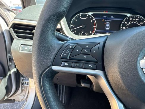 Used 2022 Nissan Altima 2.5 SV AWD/4WD image 22