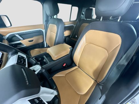 Certified 2023 Land Rover Defender 130 X-Dynamic SE image 24
