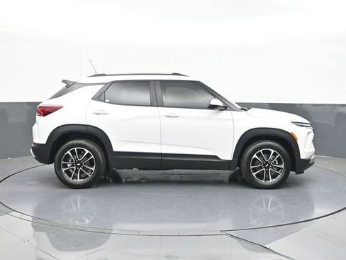 New 2026 Chevrolet TrailBlazer LT w/ Driver Confidence Package FWD image 18