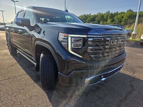 Certified 2024 GMC Sierra 1500 Denali Ultimate AWD/4WD image 7