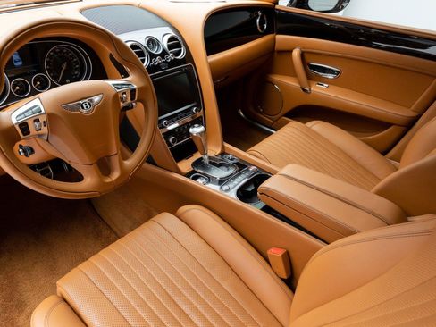 Used 2018 Bentley Flying Spur S V8 AWD/4WD image 5