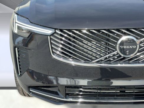 New 2026 Volvo XC90 T8 Plus w/ Protection Package image 28