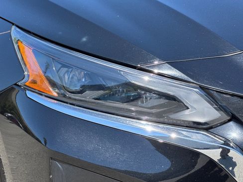 Used 2025 Nissan Altima 2.5 SV FWD image 12