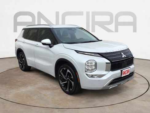 Used 2023 Mitsubishi Outlander SEL FWD image 6