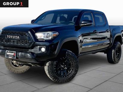 Used 2017 Toyota Tacoma TRD Off-Road w/ Tow Package (A/T)