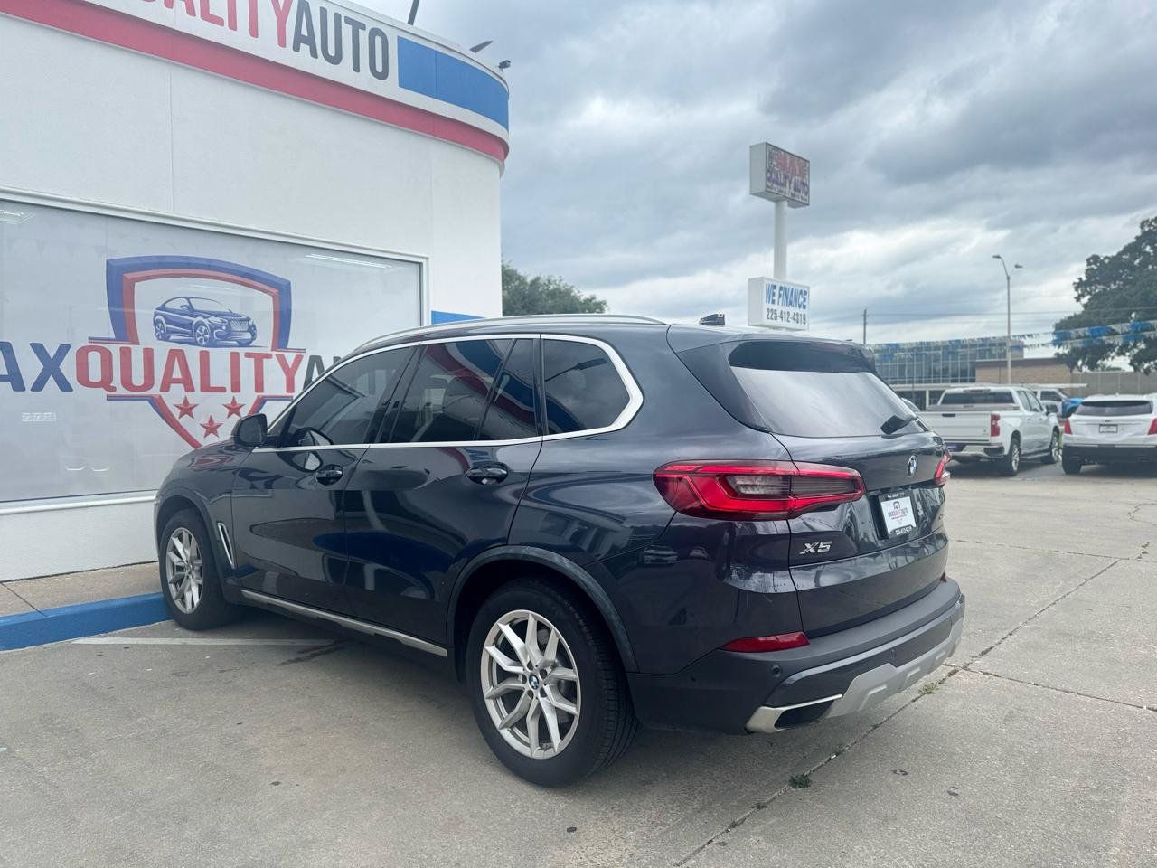Used 2020 BMW X5 sDrive40i w/ Premium Package RWD image 41