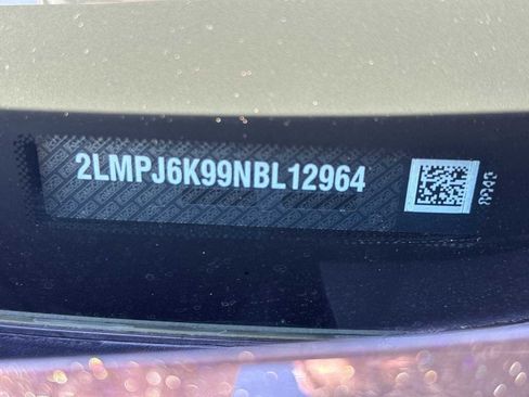 Used 2022 Lincoln Nautilus Reserve w/ Equipment Group 201A image 38