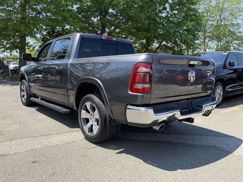 Used 2019 RAM 1500 Laramie AWD/4WD image 5