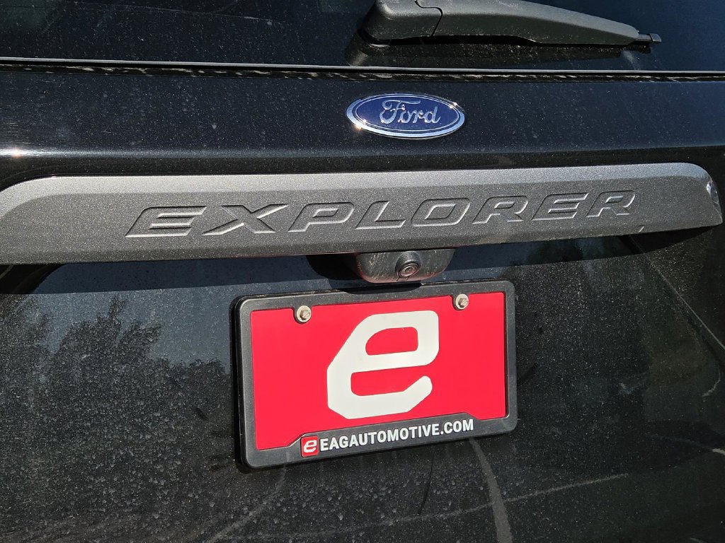 Used 2023 Ford Explorer XLT w/ Equipment Group 202A RWD image 40