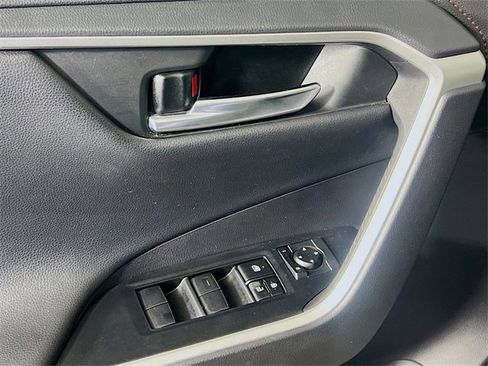 Used 2020 Toyota RAV4 TRD Off-Road image 11