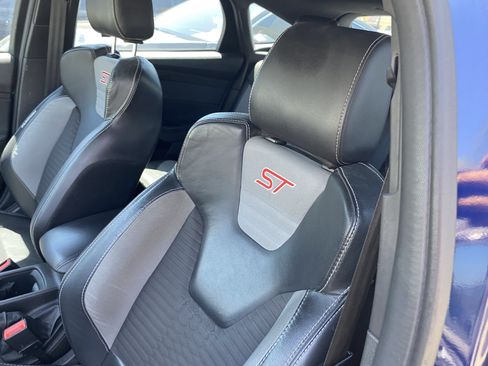 Used 2016 Ford Focus ST w/ Equipment Group 401A FWD image 13