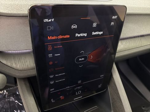 Used 2021 Polestar Polestar 2 image 32