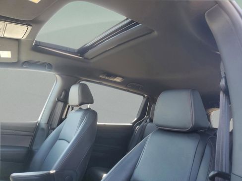 Certified 2025 Honda Odyssey Sport-L image 16