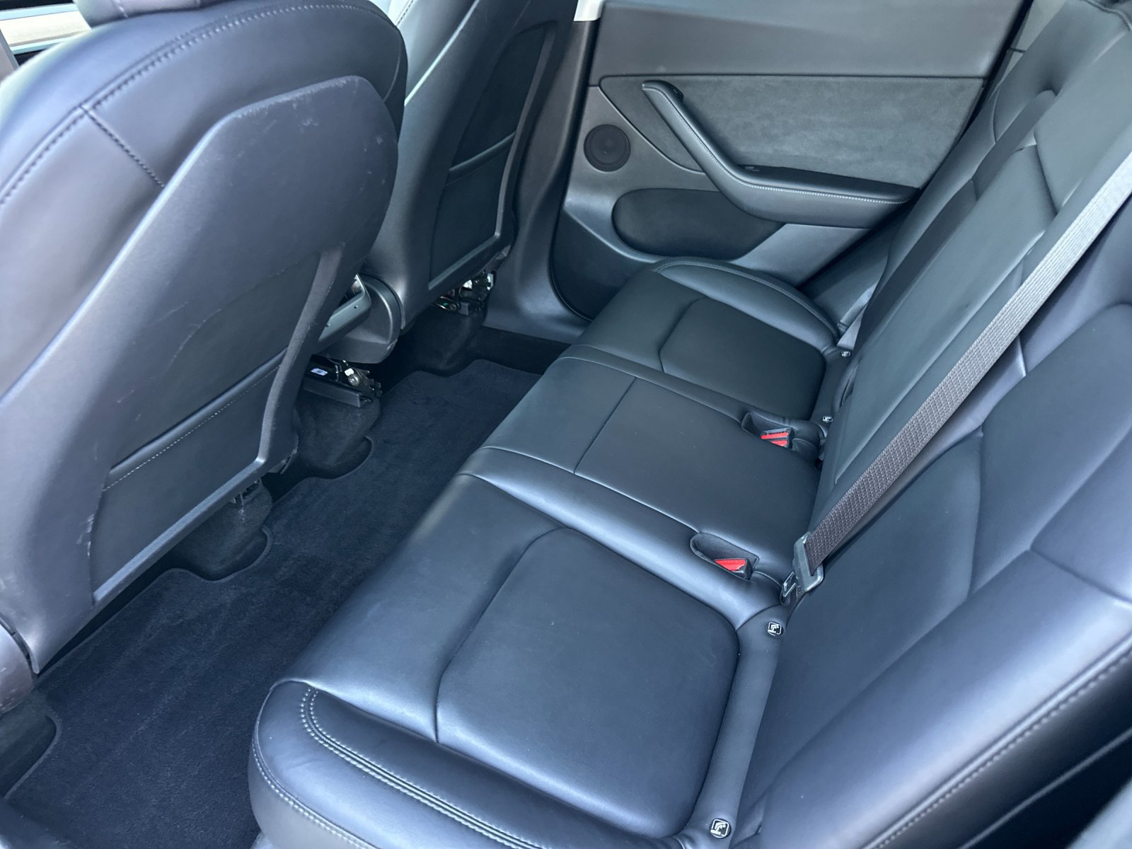 Used 2022 Tesla Model Y Long Range AWD/4WD image 12