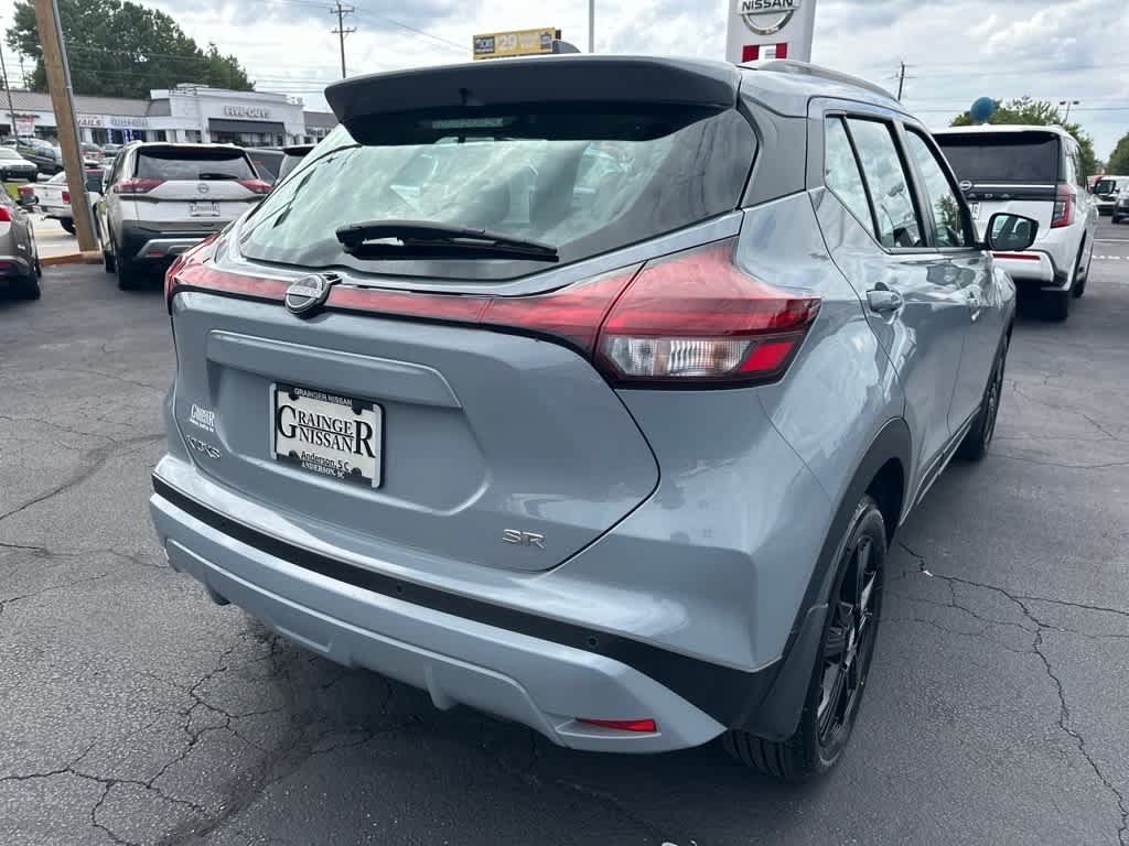 Used 2024 Nissan Kicks SR FWD image 3