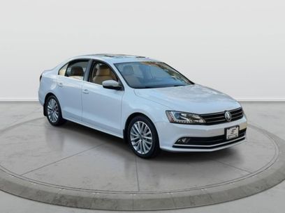 Used 2016 Volkswagen Jetta SEL w/ Lighting Package