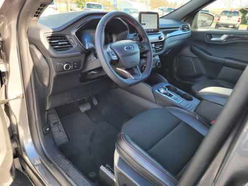 Used 2025 Ford Escape ST-Line image 11
