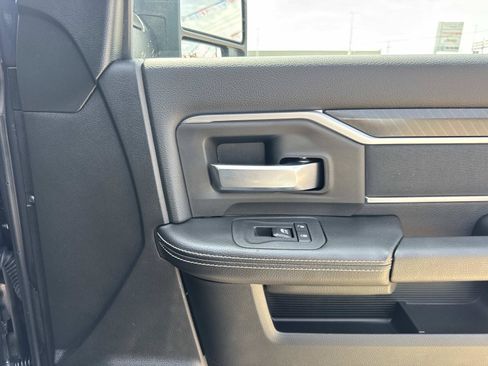 Used 2026 RAM 2500 Big Horn AWD/4WD image 14