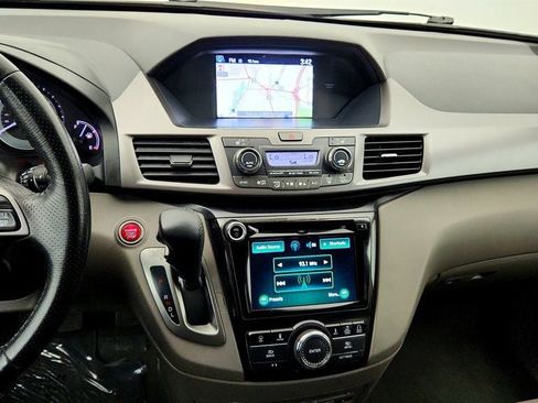 Used 2015 Honda Odyssey Touring image 18