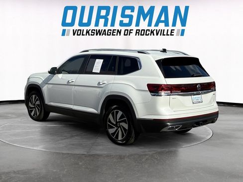 Used 2025 Volkswagen Atlas SEL AWD/4WD image 4