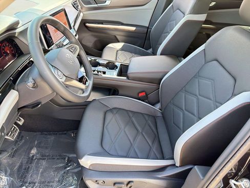 New 2026 Volkswagen Atlas Peak Edition AWD/4WD image 5